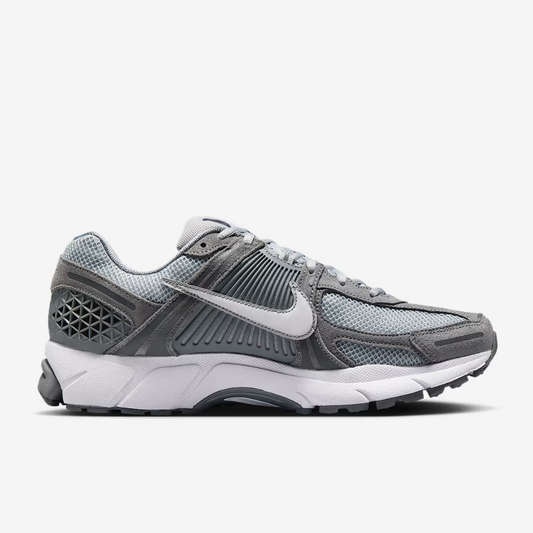 Nike Zoom Vomero 5 Sneakers