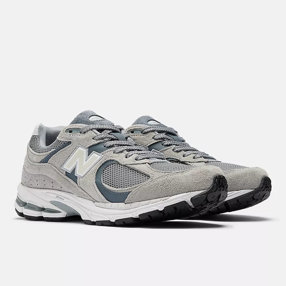 New Balance 2002R Sneakers