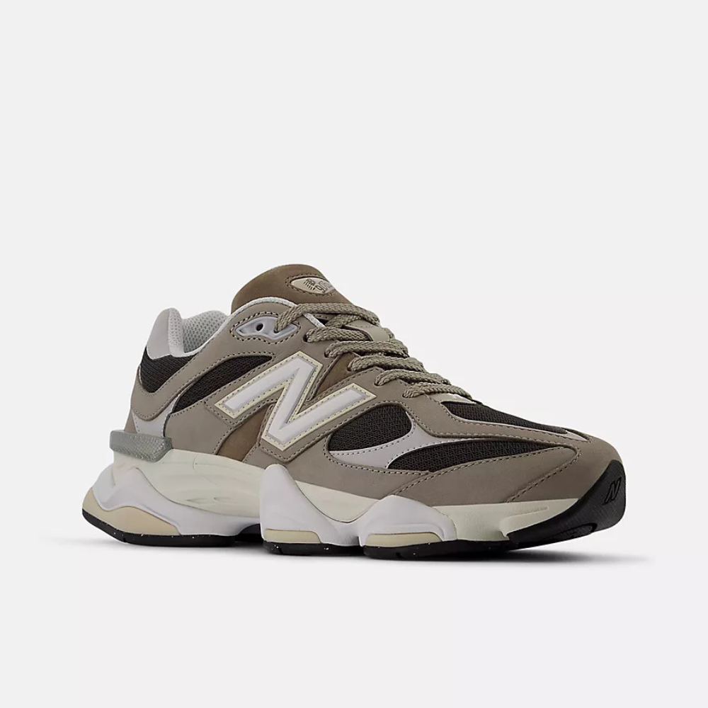 New Balance 9060 Sneakers