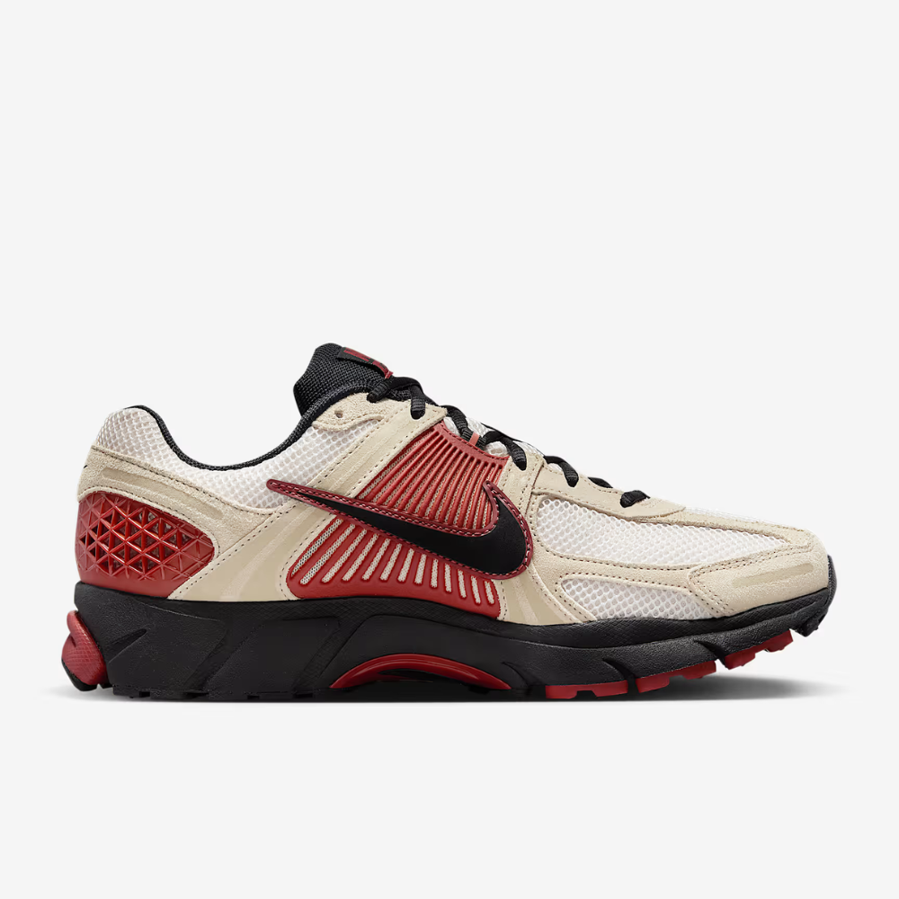 Nike Zoom Vomero 5 Sneakers